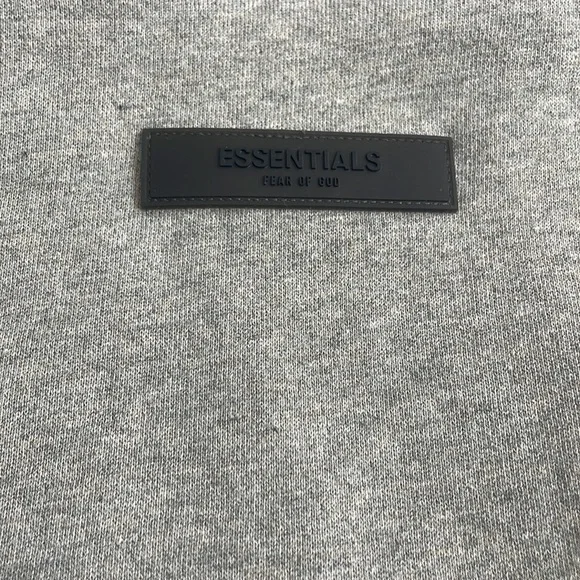 FEAR OF GOD ESSENTIALS SWEATSHIRT (UNISEX) - Picture 5 of 7